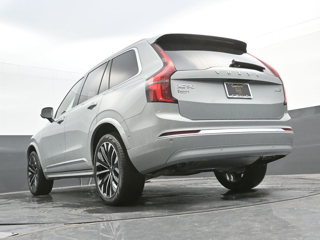 2026 Volvo XC90 Ultra - Photo 50