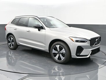 2025 Volvo XC60 plug-in hybrid T8 Core SUV