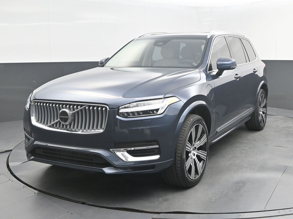 2025 Volvo XC90 Plug-In Hybrid T8 Plus SUV