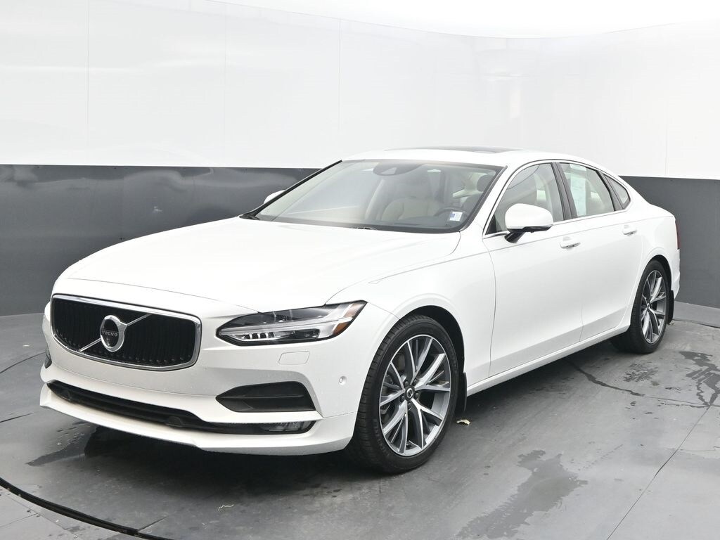 2017 Volvo S90 T5 Momentum photo 3