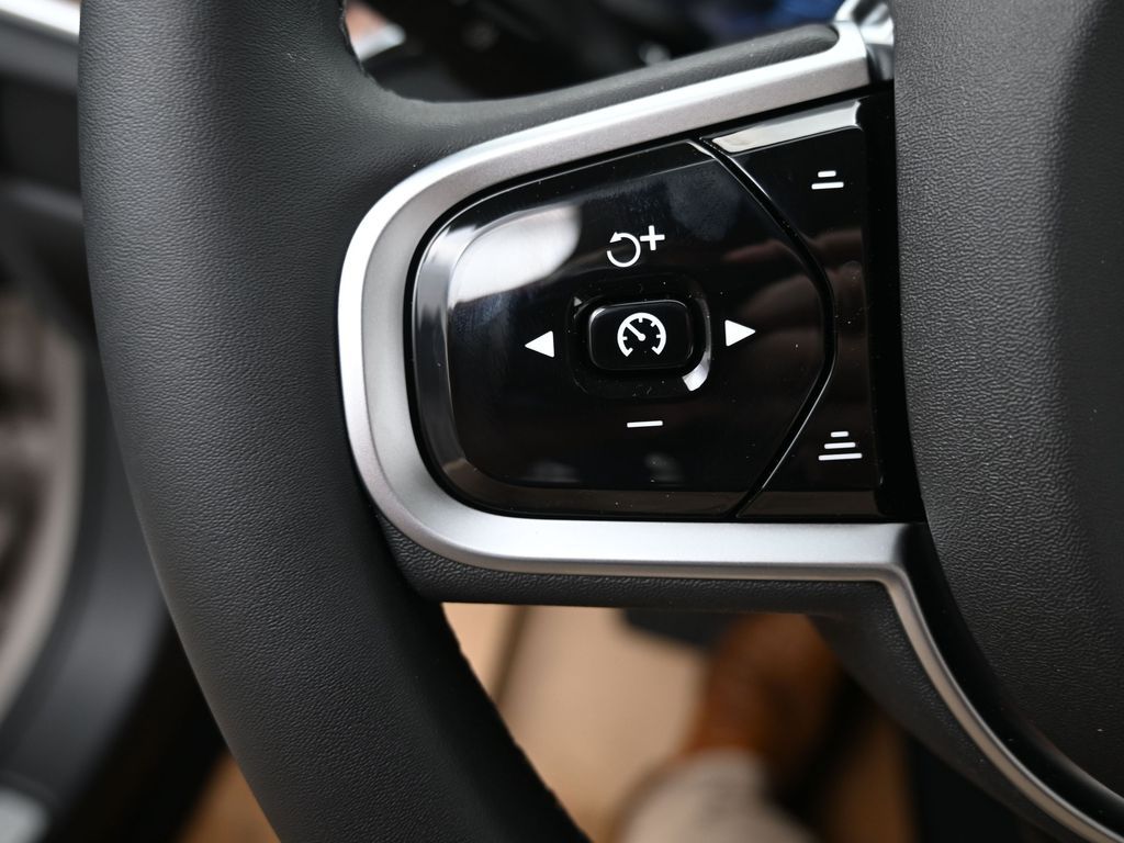2026 Volvo V60 Cross Country Plus - Photo 18