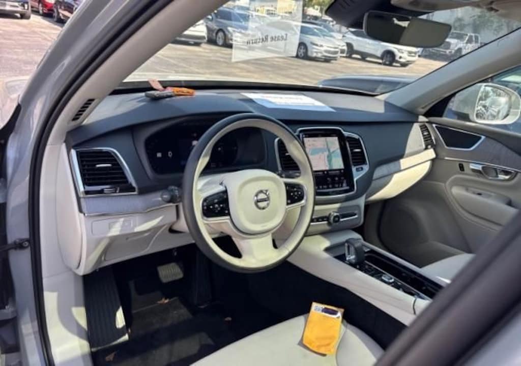 Certified 2025 Volvo XC90 Plug-In Hybrid T8 Plus SUV