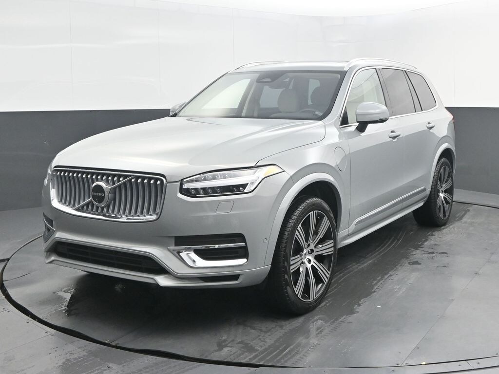 Certified 2025 Volvo XC90 Plug-In Hybrid T8 Plus SUV