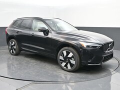 2025 Volvo XC60 plug-in hybrid T8 Plus SUV