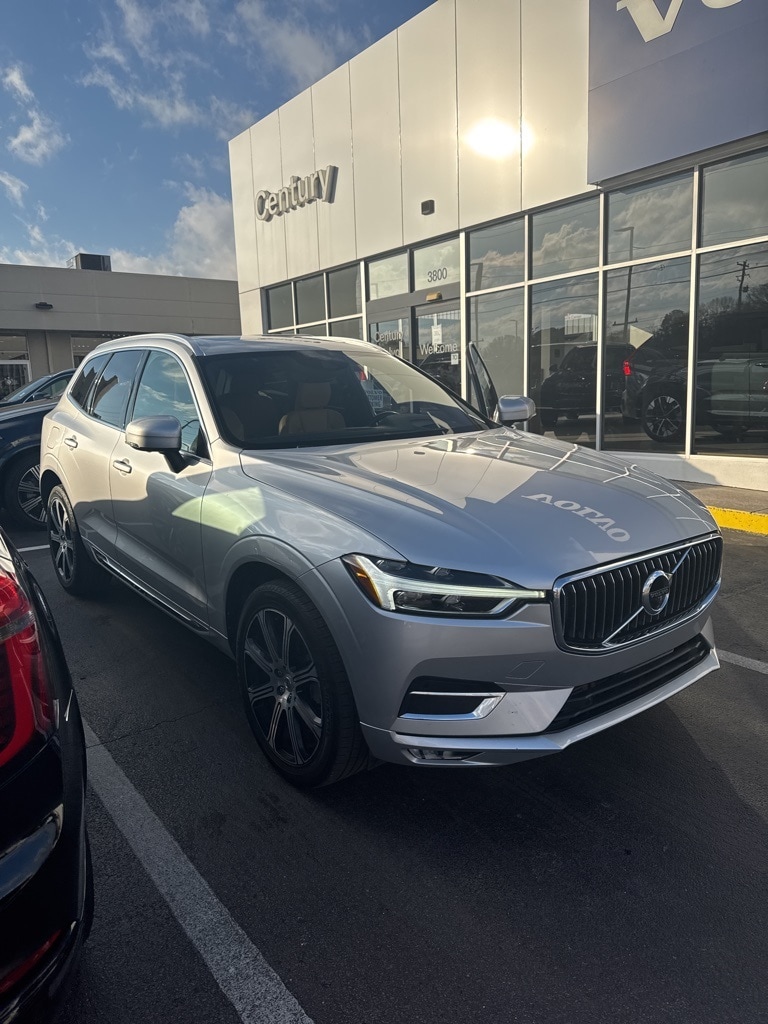 2021 Volvo XC60 Inscription's photo