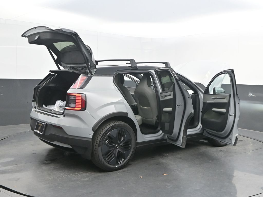 2026 Volvo EX30 Ultra - Photo 38