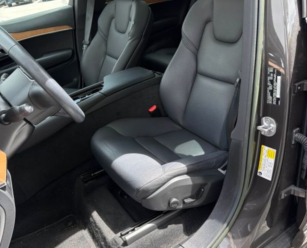 Used 2023 Volvo XC90 B5 Plus SUV