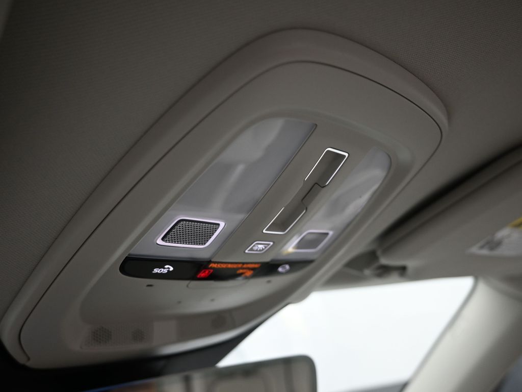 2026 Volvo XC90 Ultra - Photo 25