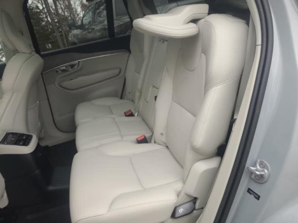 Certified 2024 Volvo XC90 Recharge Plug-In Hybrid T8 Plus Bright Theme 7 Passenger SUV