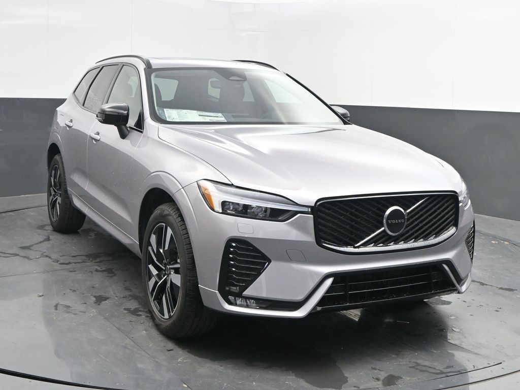 2026 Volvo XC60 Core - Photo 9