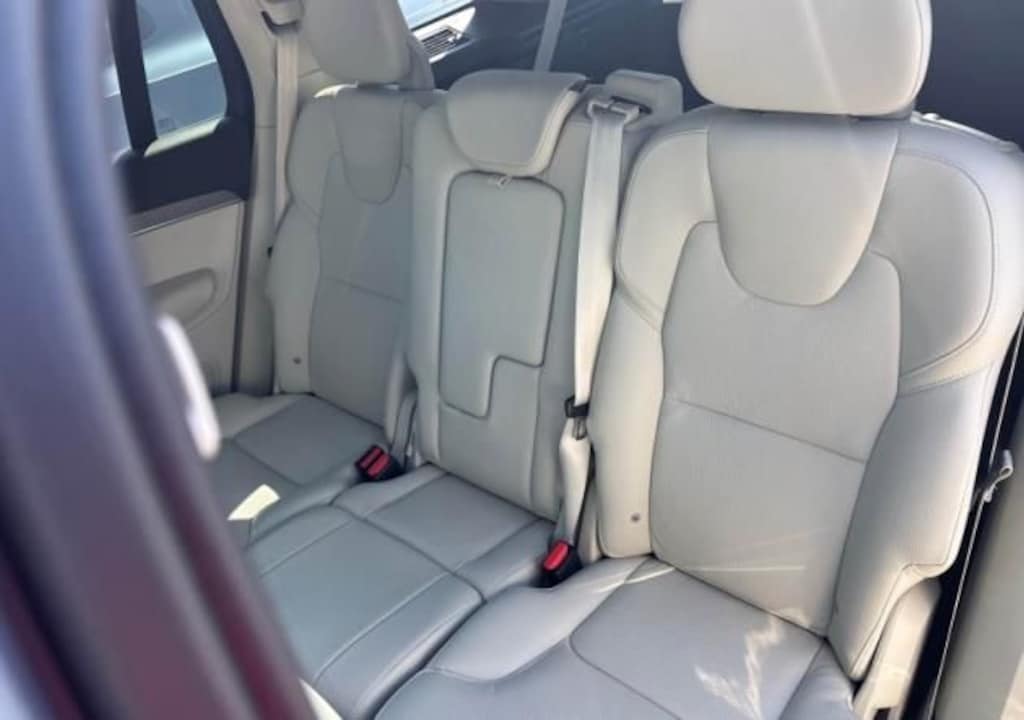 Certified 2025 Volvo XC90 Plug-In Hybrid T8 Plus SUV