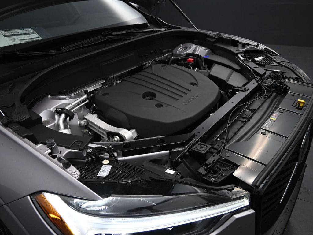 2026 Volvo XC60 Core - Photo 39