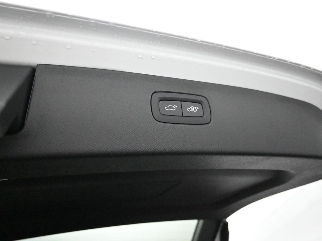 2026 Volvo XC90 Plus - Photo 33