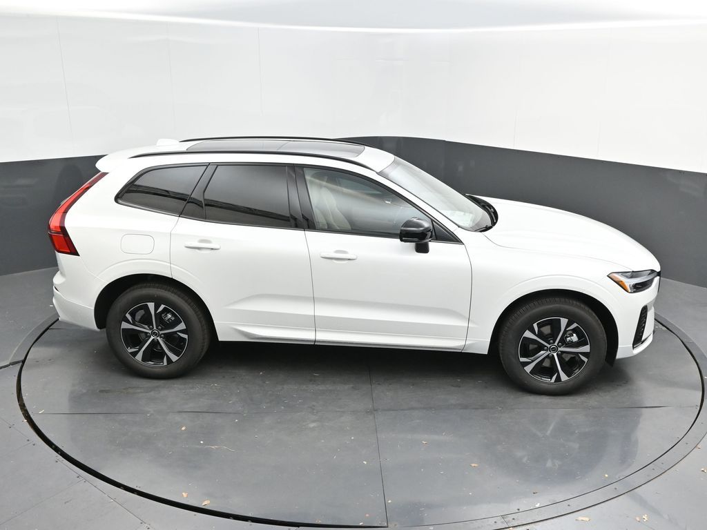 2026 Volvo XC60 Core - Photo 45
