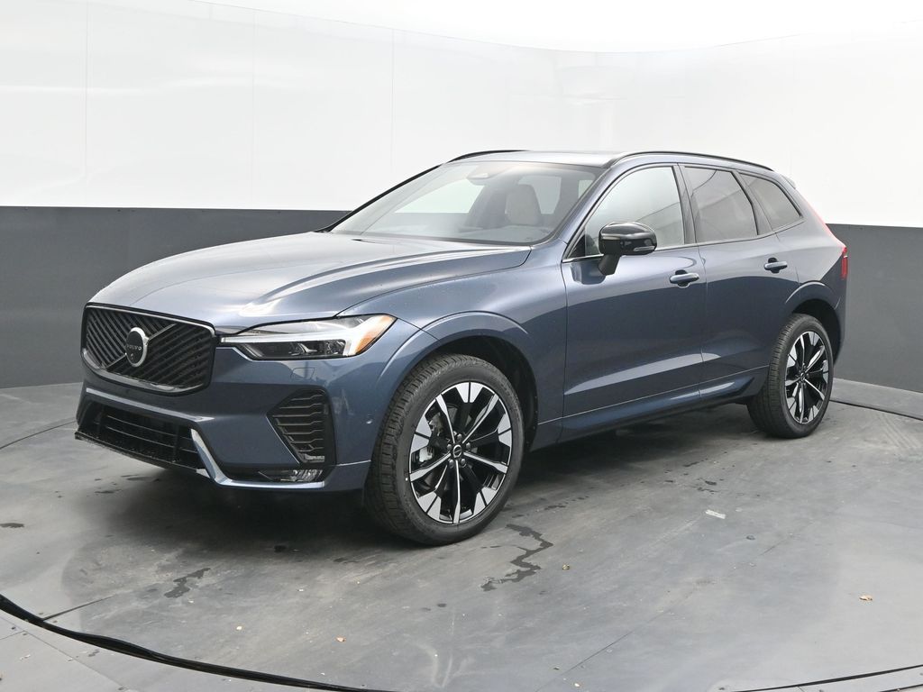 2026 Volvo XC60 B5 Plus Dark AWD's photo