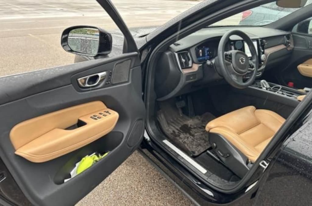 Used 2023 Volvo XC60 B5 Ultimate Bright Theme SUV