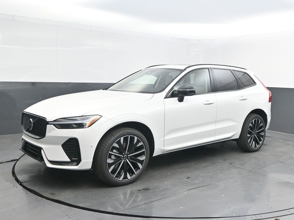 2026 Volvo XC60 B5 Ultra Dark AWD's photo