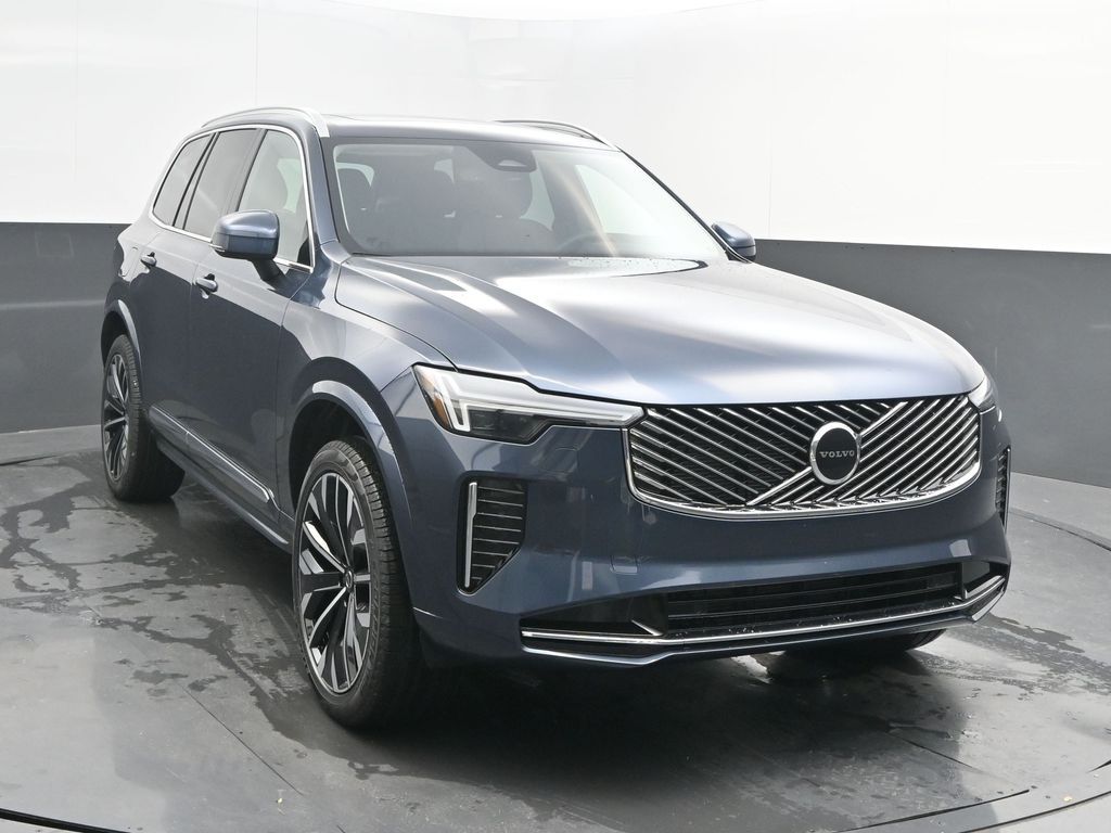 2026 Volvo XC90 B5 Core Bright 4WD's photo