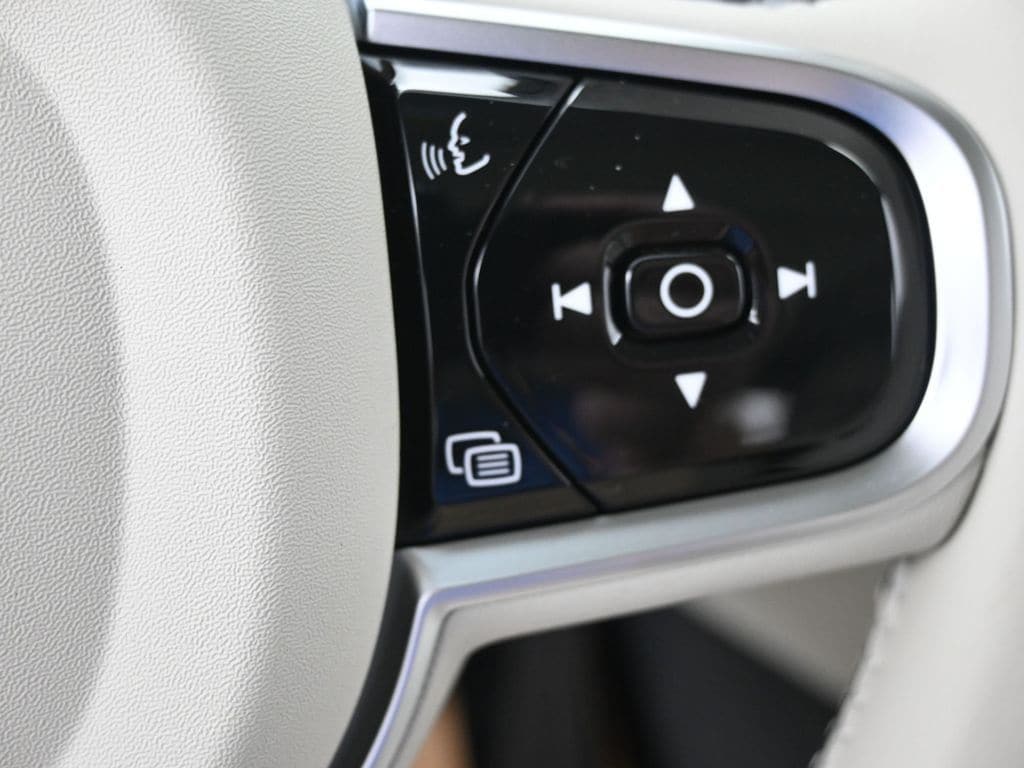 2026 Volvo XC90 Ultra - Photo 19