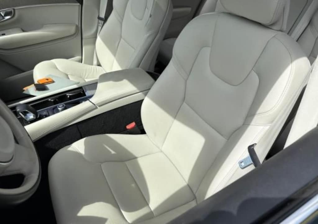 Certified 2025 Volvo XC90 Plug-In Hybrid T8 Plus SUV