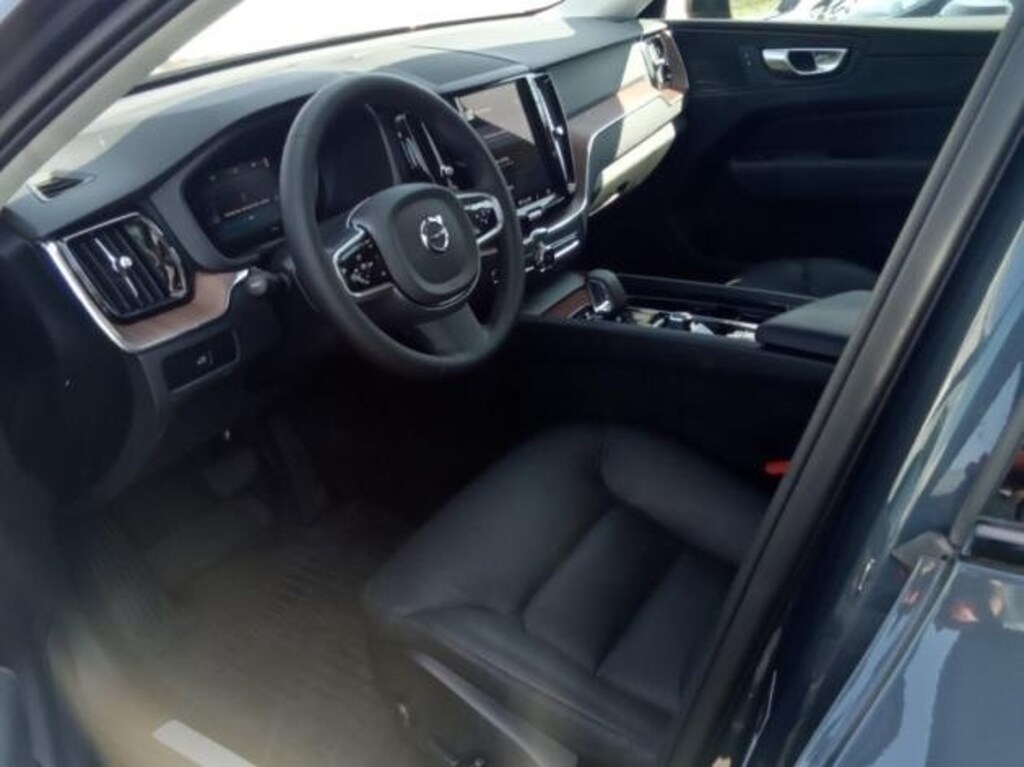 Certified 2024 Volvo XC60 B5 Plus Dark Theme SUV