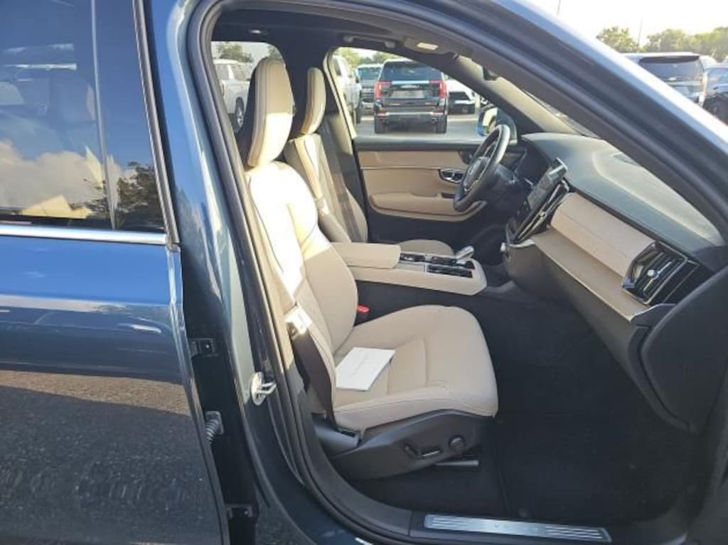 Used 2026 Volvo XC90 B6 Plus 7-Seater SUV