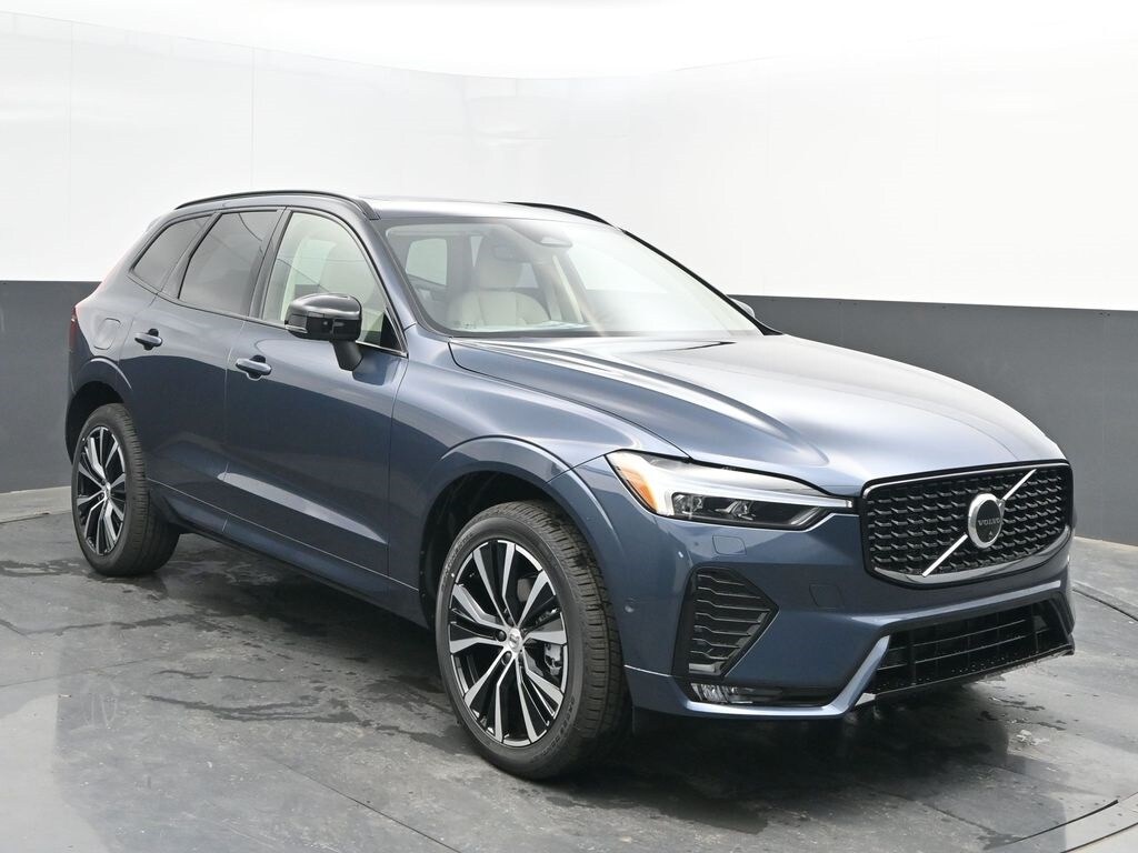 2025 Volvo XC60 B5 Plus