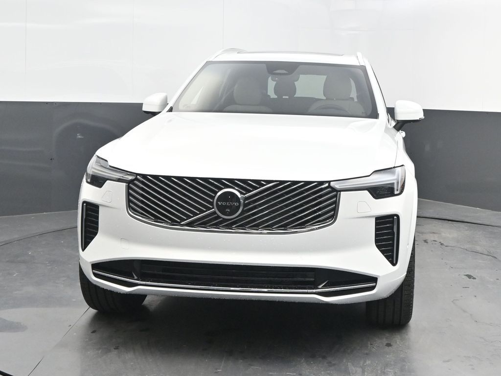 2026 Volvo XC90 Plus - Photo 10