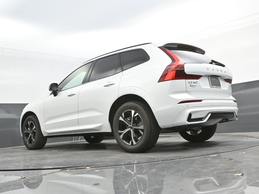 2026 Volvo XC60 Core - Photo 50