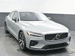 2025 Volvo S60 B5 Plus Sedan
