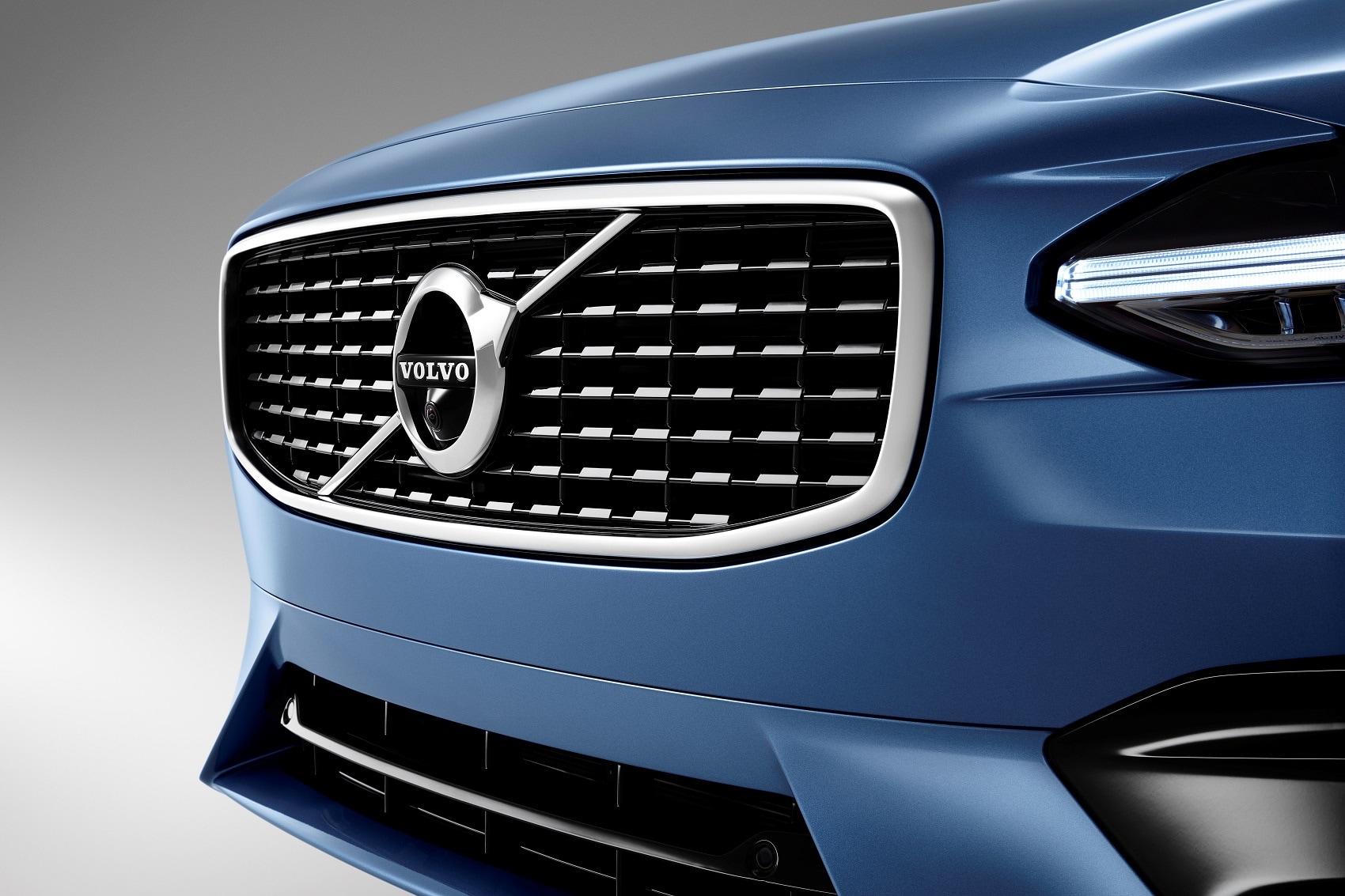 Volvo Front Grille