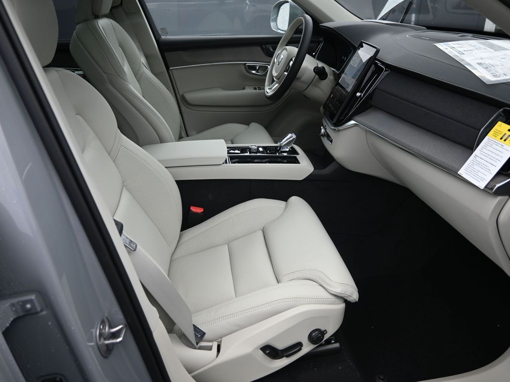 2026 Volvo XC90 Ultra - Photo 37