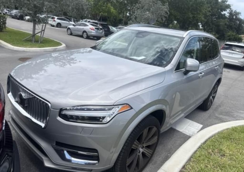 Used 2025 Volvo XC90 B6 Ultra SUV