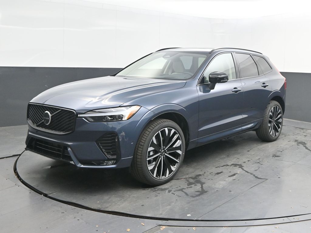 2026 Volvo XC60 B5 Ultra Dark AWD's photo