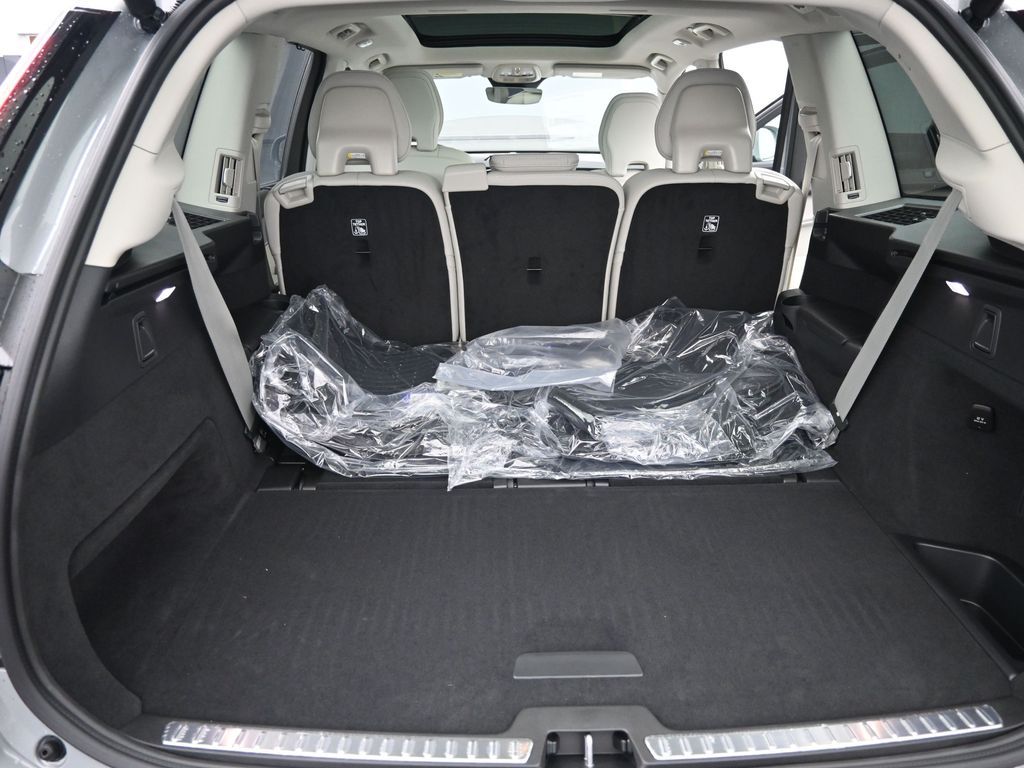 2026 Volvo XC90 Ultra - Photo 30