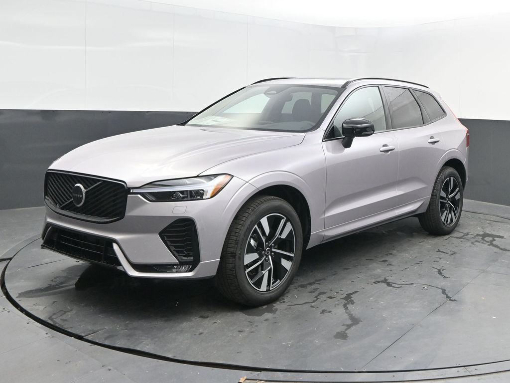 2026 Volvo XC60 B5 Core Dark AWD's photo