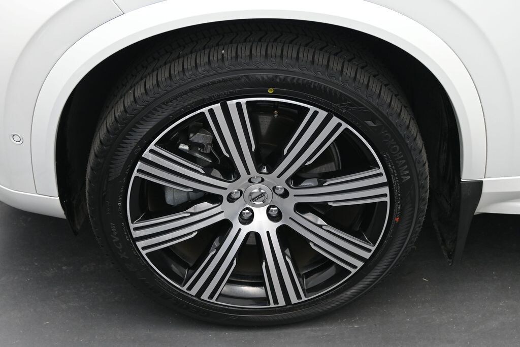 Certified 2024 Volvo XC90 Recharge Plug-In Hybrid Ultimate SUV