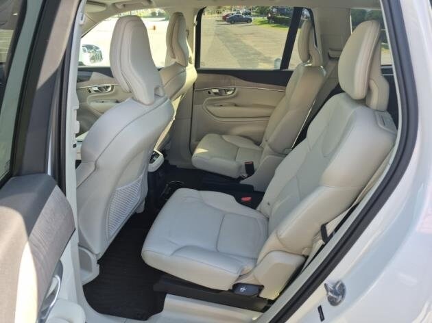 2024 Volvo XC90 Recharge T8 Plus photo 3