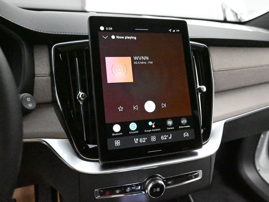 2026 Volvo XC90 Plus - Photo 22