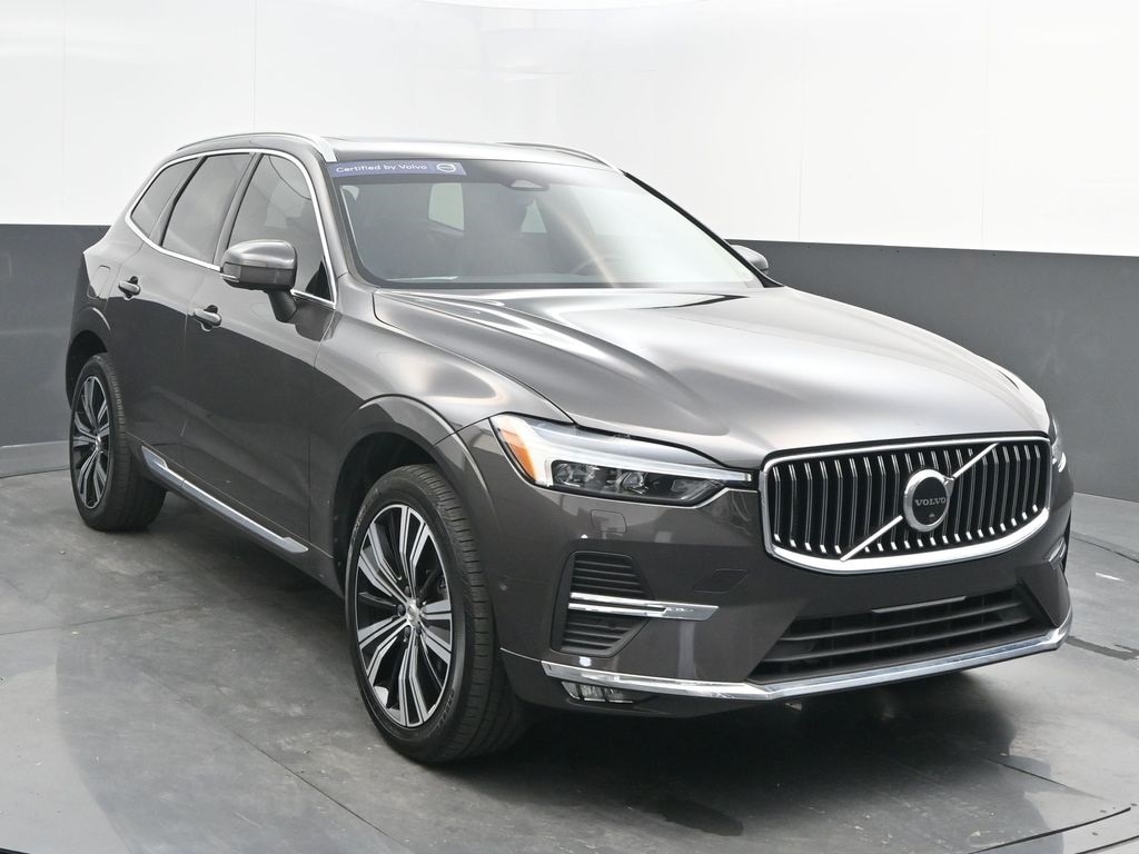 2023 Volvo XC60 B5 Ultimate Bright Theme