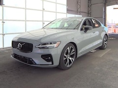 2025 Volvo S60 B5 Plus Sedan