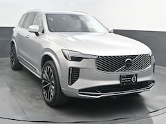 2025 Volvo XC90 B5 Plus SUV