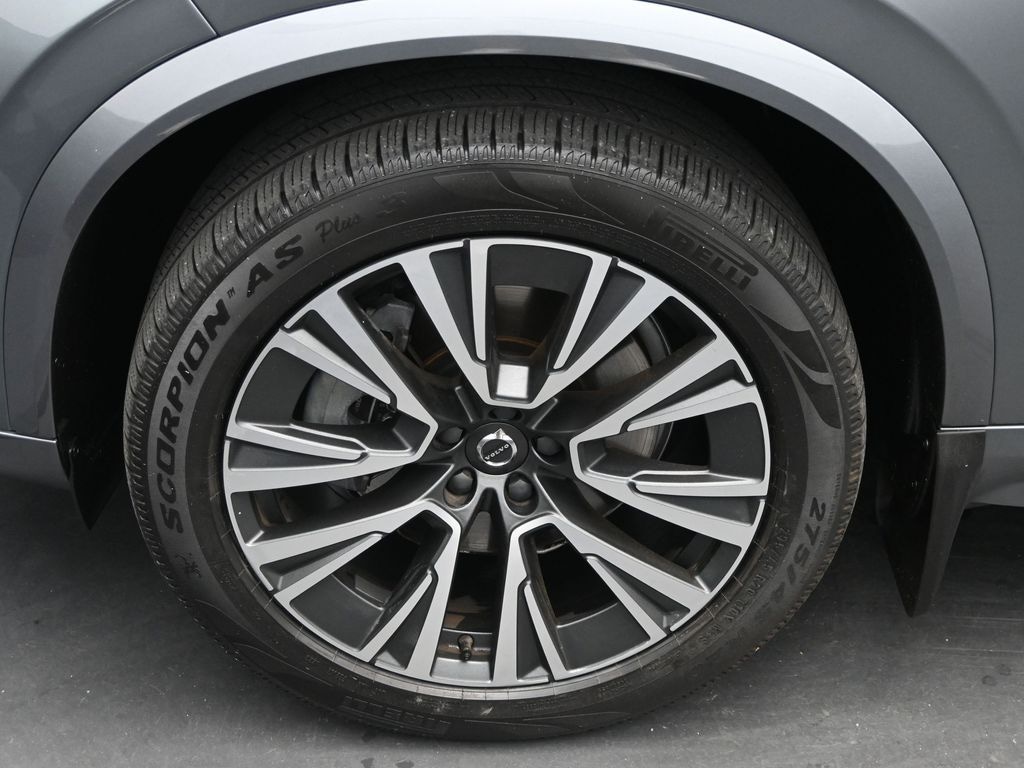 Used 2020 Volvo XC90 T6 Momentum SUV