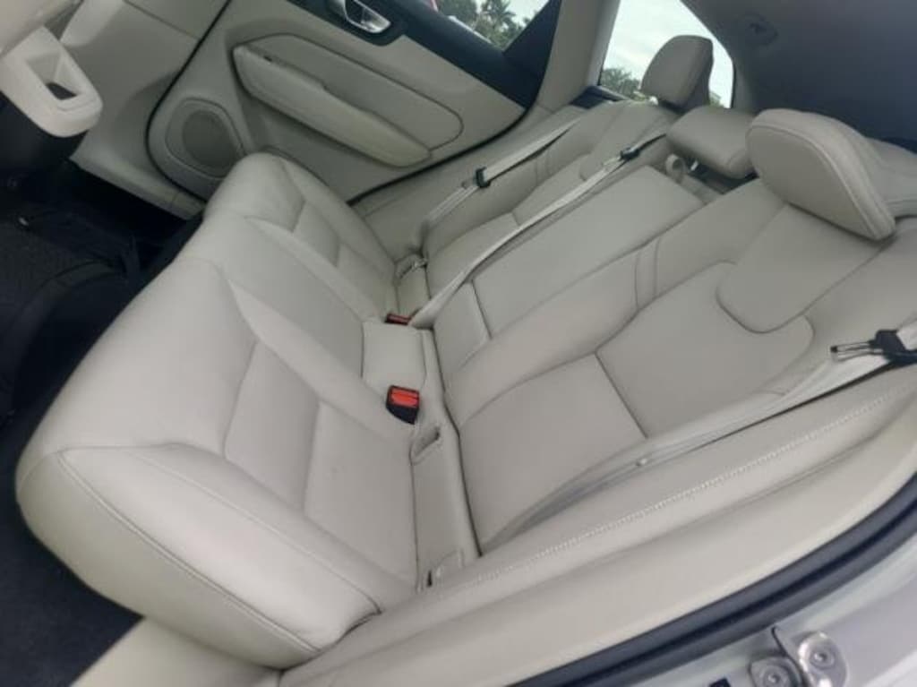 Certified 2024 Volvo XC60 B5 Plus Dark Theme SUV