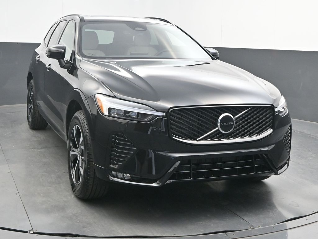 New 2026 Volvo XC60 B5 Core SUV