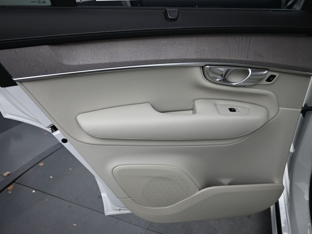 2026 Volvo XC90 Ultra - Photo 20