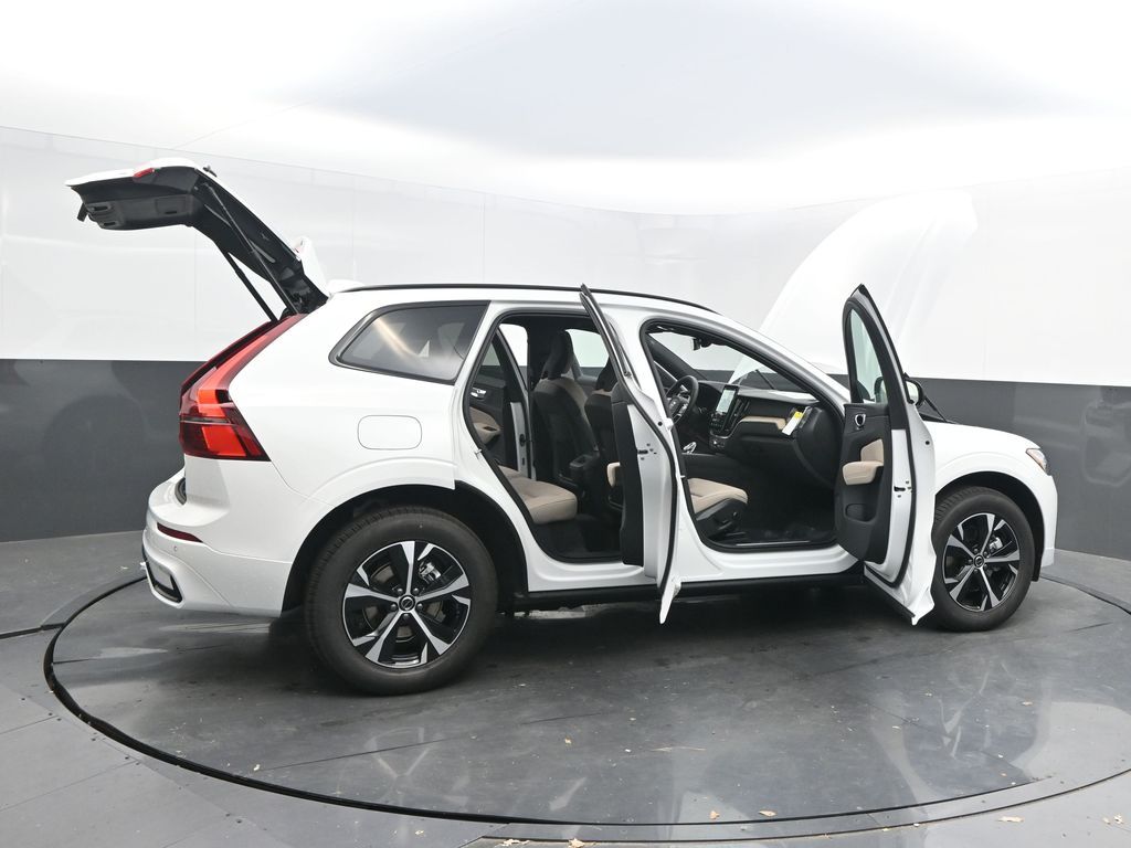 2026 Volvo XC60 Core - Photo 56