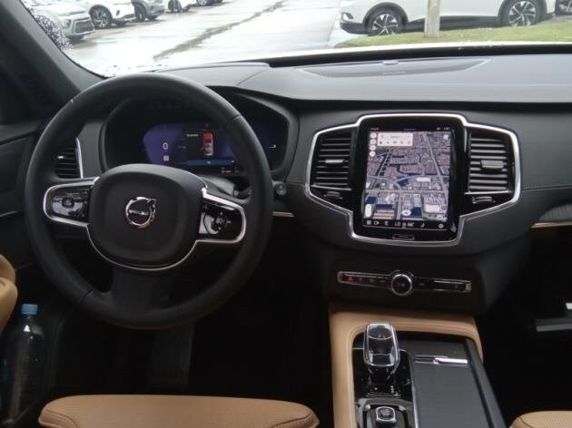 2024 Volvo XC90 Recharge Ultimate photo 3