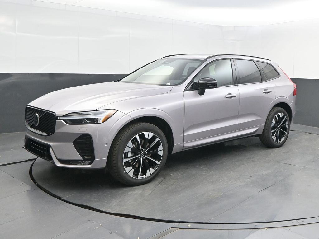 2026 Volvo XC60 B5 Plus Dark AWD's photo