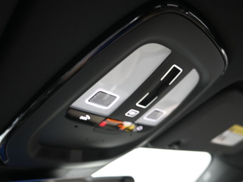 2026 Volvo XC60 Core - Photo 25